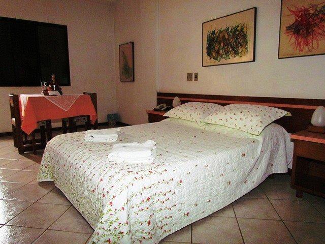 Alpes Hotel 벤다 노바 두 이미그란치 외부 사진